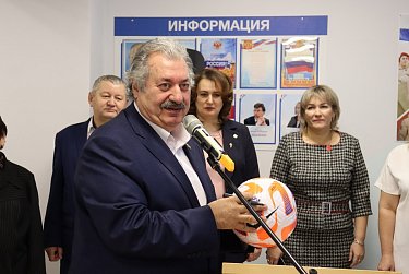В Акбулаке открыли школу